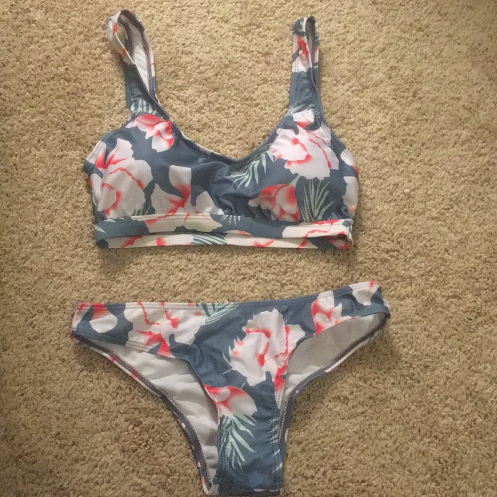 Floral print bikini